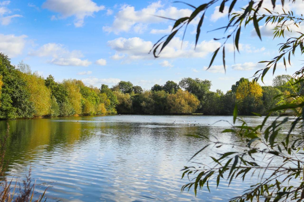 Modern City Escape By Ttlg Stays Rickmansworth Extérieur photo